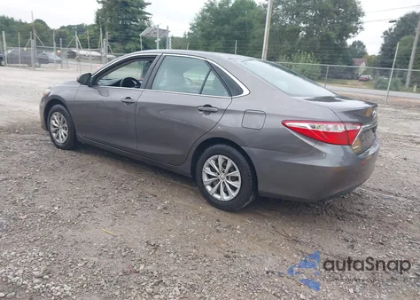 2015 Toyota Camry Le из США, поврежденный, VIN 4T1BF1FK2FU902619
